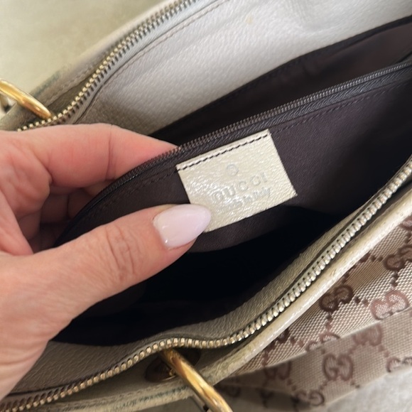 Gucci GG Canvas Eclipse Tote Bag - Picture 8 of 16